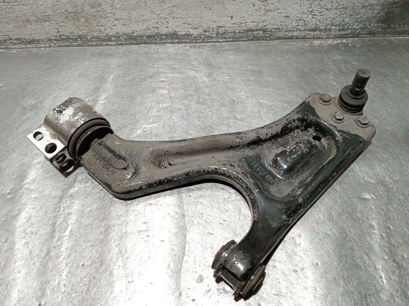 Recambio de brazo suspension inferior delantero izquierdo para saab 9-5 (ys3e) 2.3 turbo referencia OEM IAM 5236641  