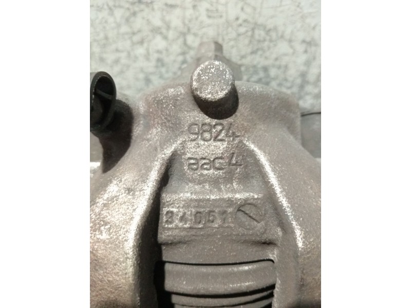 Recambio de pinza freno delantera derecha para saab 9-5 (ys3e) 2.3 turbo referencia OEM IAM 9824AAC4  