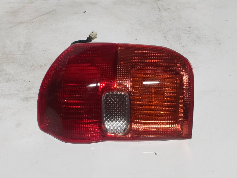 Recambio de piloto trasero derecho para toyota rav 4 (a2) 1.8 luna referencia OEM IAM   