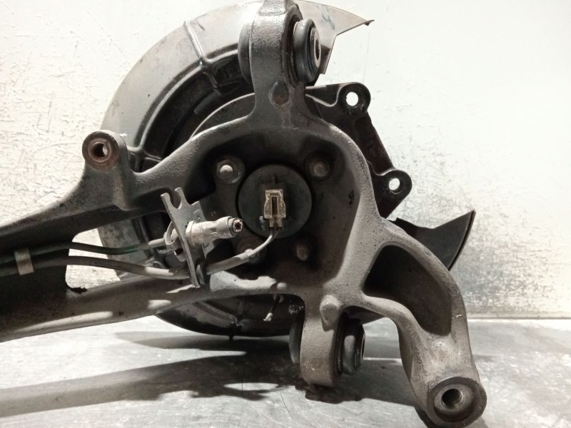 Recambio de mangueta trasera derecha para saab 9-5 (ys3e) 2.3 turbo referencia OEM IAM 762583 495583 