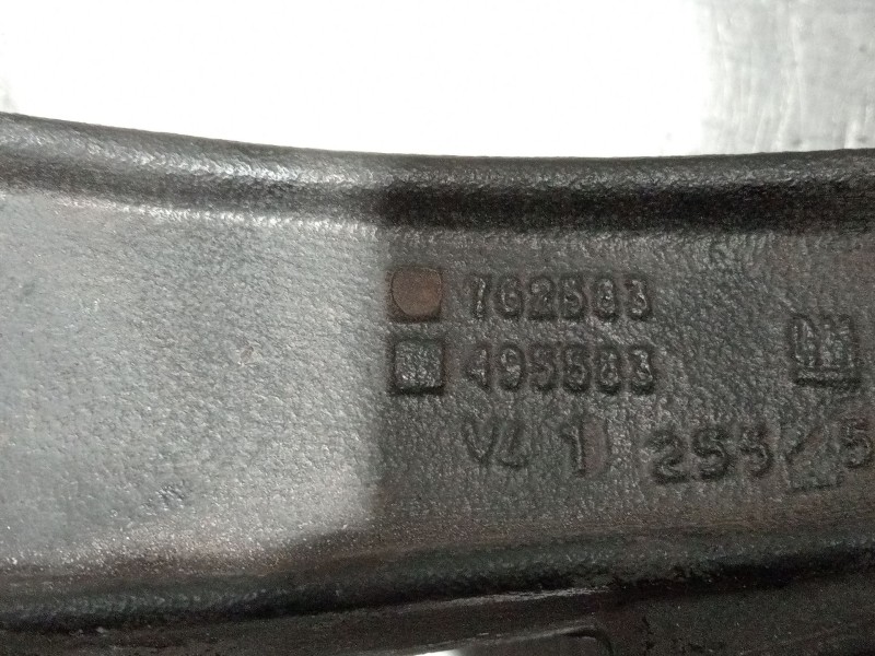 Recambio de mangueta trasera derecha para saab 9-5 (ys3e) 2.3 turbo referencia OEM IAM 762583 495583 