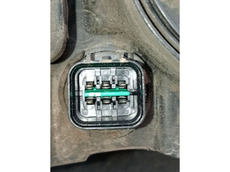 Recambio de faro derecho para hyundai elantra iii sedán (xd) 1.6 referencia OEM IAM   