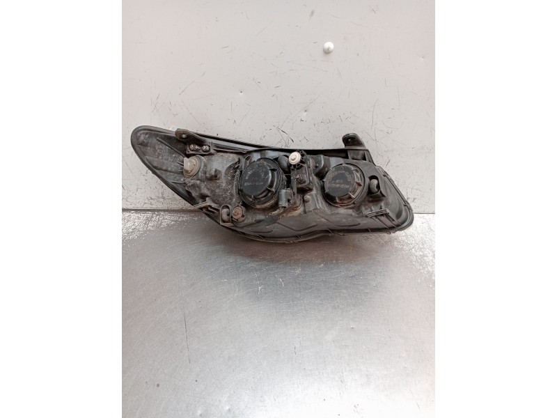 Recambio de faro izquierdo para hyundai elantra iii sedán (xd) 1.6 referencia OEM IAM   