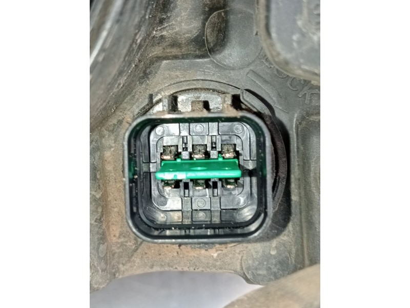 Recambio de faro izquierdo para hyundai elantra iii sedán (xd) 1.6 referencia OEM IAM   