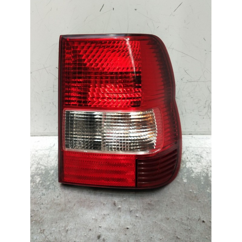 Recambio de piloto trasero derecho para mitsubishi montero io i (h6_w, h7_w) 1.8 gdi (h66w, h76w) referencia OEM IAM 28710202  