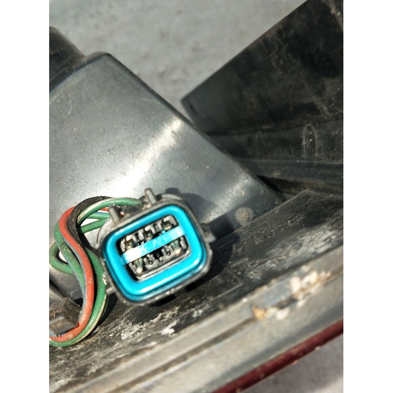 Recambio de piloto trasero derecho para mitsubishi montero io i (h6_w, h7_w) 1.8 gdi (h66w, h76w) referencia OEM IAM 28710202  