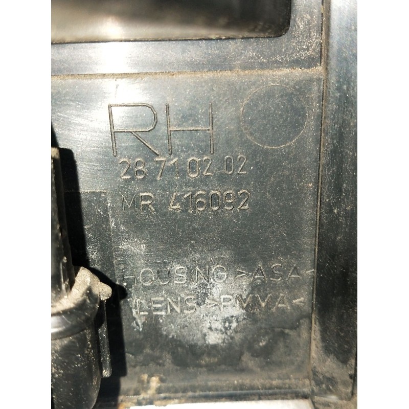 Recambio de piloto trasero derecho para mitsubishi montero io i (h6_w, h7_w) 1.8 gdi (h66w, h76w) referencia OEM IAM 28710202  