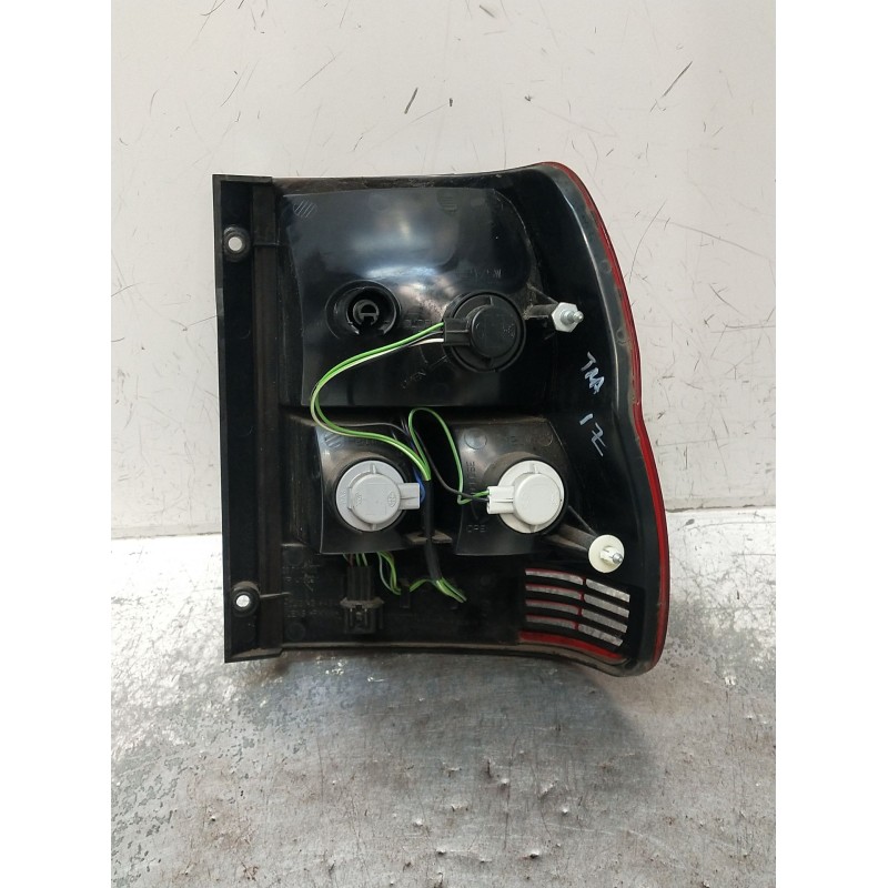 Recambio de piloto trasero izquierdo para mitsubishi montero io i (h6_w, h7_w) 1.8 gdi (h66w, h76w) referencia OEM IAM 28710102 