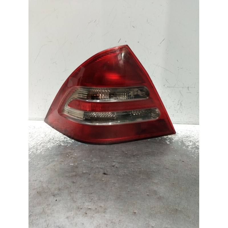 Recambio de piloto trasero izquierdo para mercedes-benz clase c (w203) c 220 cdi (203.006) referencia OEM IAM   