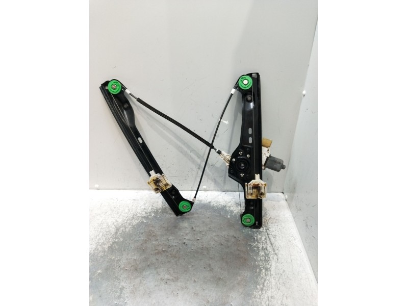 Recambio de elevalunas delantero derecho para bmw 3 touring (e91) 320 d referencia OEM IAM 7060266S 7140588E 5P