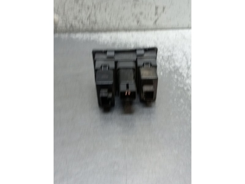 Recambio de mando luces para hyundai elantra iii sedán (xd) 1.6 referencia OEM IAM   