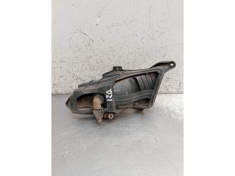 Recambio de faro antiniebla izquierdo para hyundai elantra iii sedán (xd) 1.6 referencia OEM IAM   