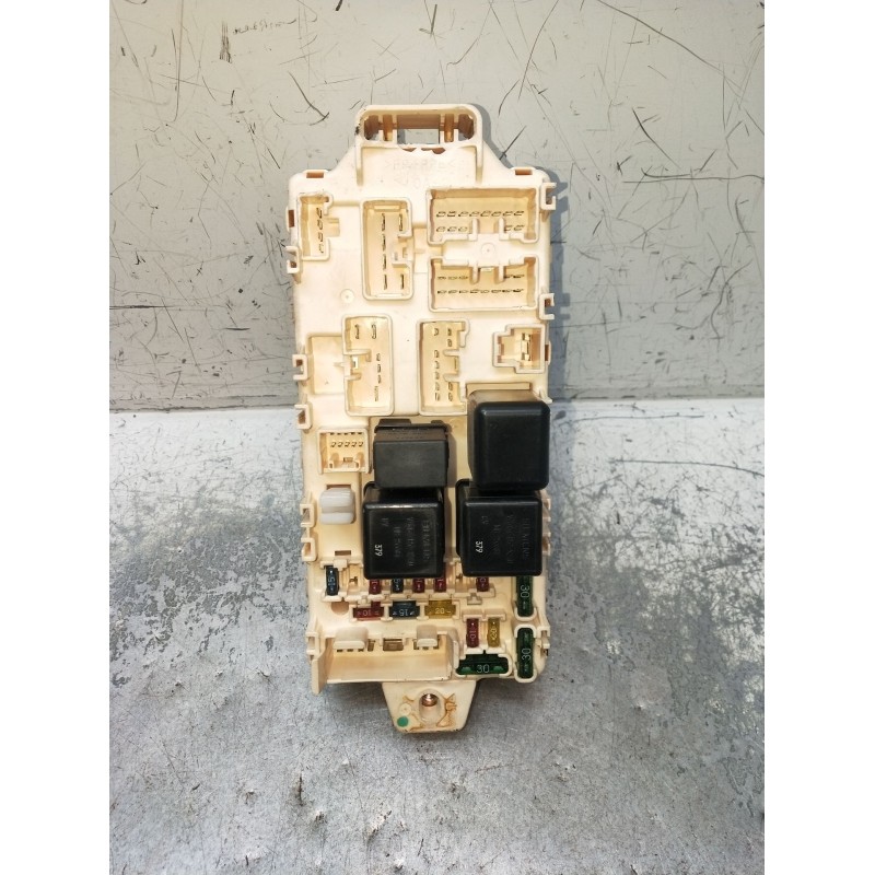 Recambio de caja reles / fusibles para mitsubishi montero io i (h6_w, h7_w) 1.8 gdi (h66w, h76w) referencia OEM IAM MR445952  