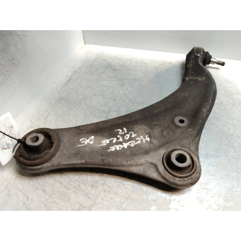 Recambio de brazo suspension inferior delantero derecho para renault megane iii coupe renault sport referencia OEM IAM   