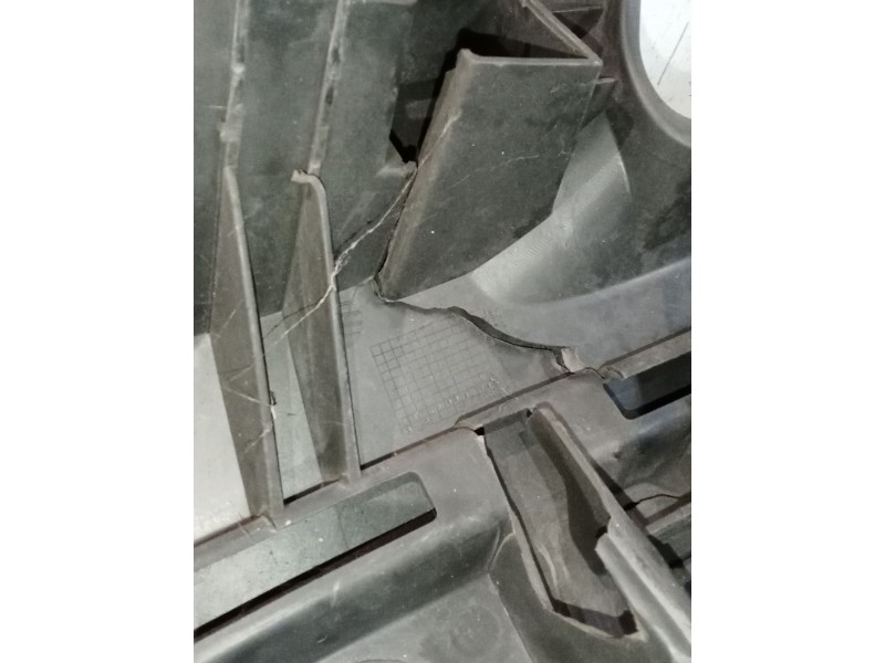 Recambio de paragolpes delantero para seat leon (1p1) 1.4 tsi referencia OEM IAM  OJO VER FOTOS 