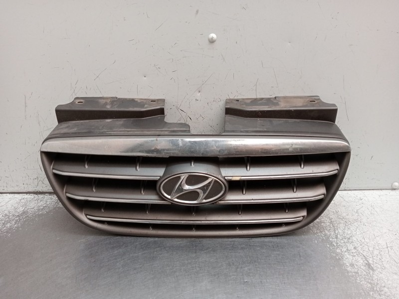 Recambio de rejilla delantera para hyundai elantra iii sedán (xd) 1.6 referencia OEM IAM   