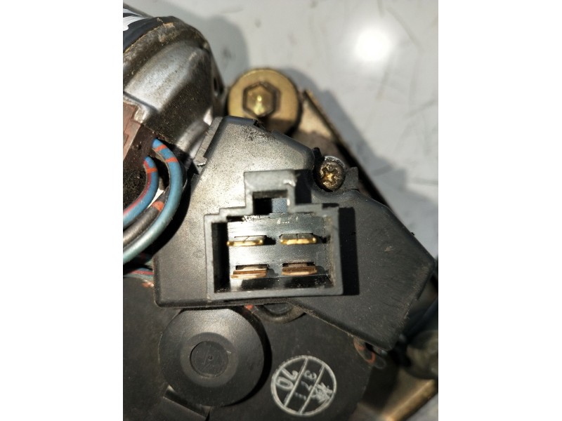 Recambio de motor limpia delantero para mitsubishi montero io i (h6_w, h7_w) 1.8 gdi (h66w, h76w) referencia OEM IAM MR416105  