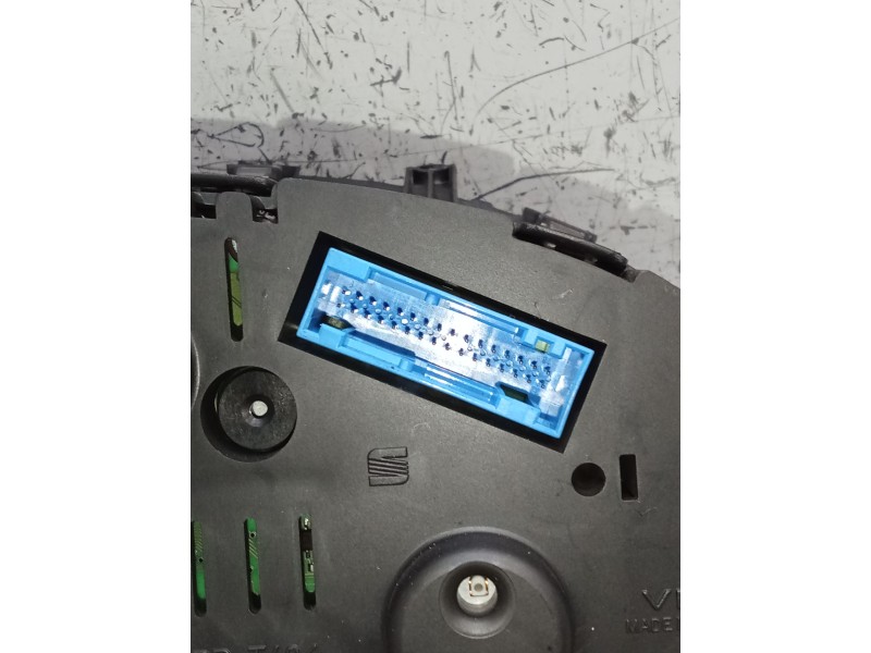 Recambio de cuadro instrumentos para seat ibiza ii (6k1) 1.9 sdi referencia OEM IAM 110008924028 6K0920801E 