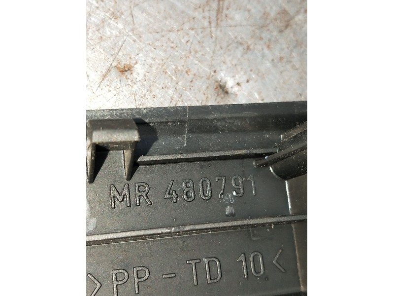 Recambio de mando elevalunas delantero izquierdo para mitsubishi montero io i (h6_w, h7_w) 1.8 gdi (h66w, h76w) referencia OEM I