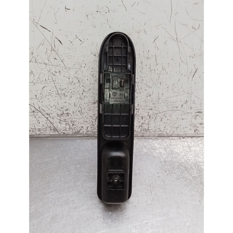 Recambio de mando elevalunas delantero derecho para peugeot 307 sw (3h) 1.6 hdi 110 referencia OEM IAM 96351625XT 5P 