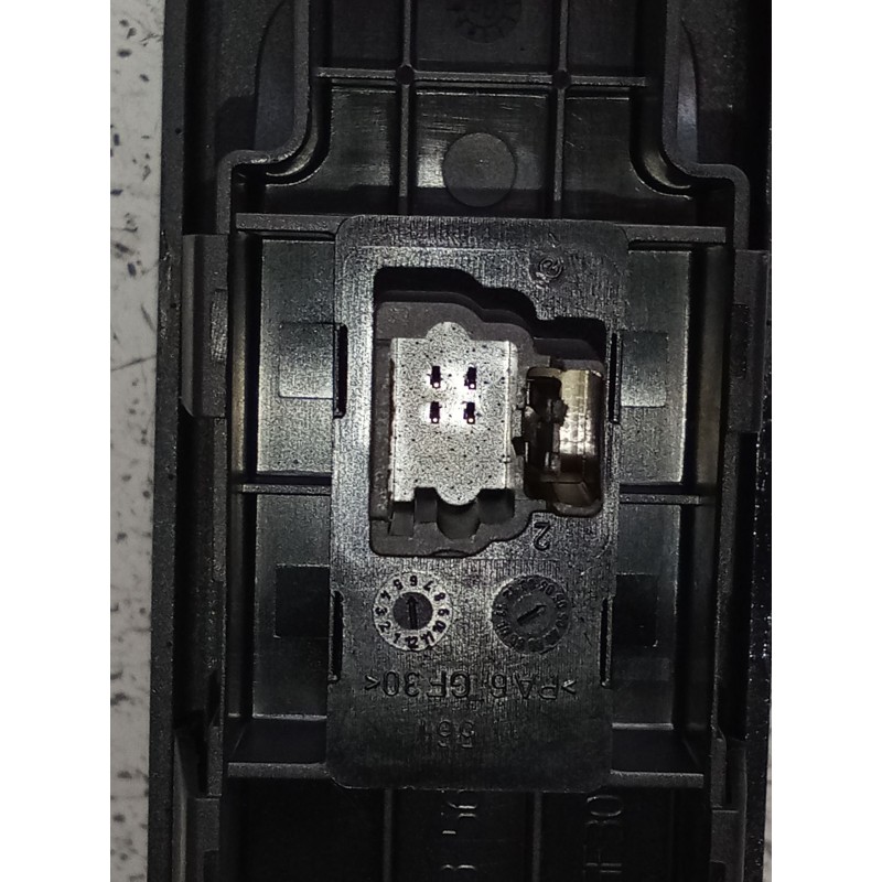 Recambio de mando elevalunas delantero derecho para peugeot 307 sw (3h) 1.6 hdi 110 referencia OEM IAM 96351625XT 5P 