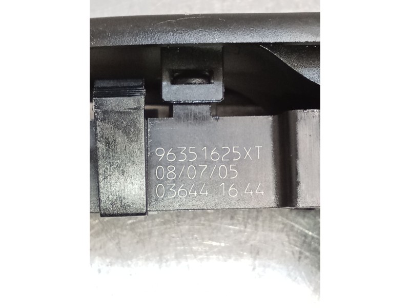 Recambio de mando elevalunas delantero derecho para peugeot 307 sw (3h) 1.6 hdi 110 referencia OEM IAM 96351625XT 5P 