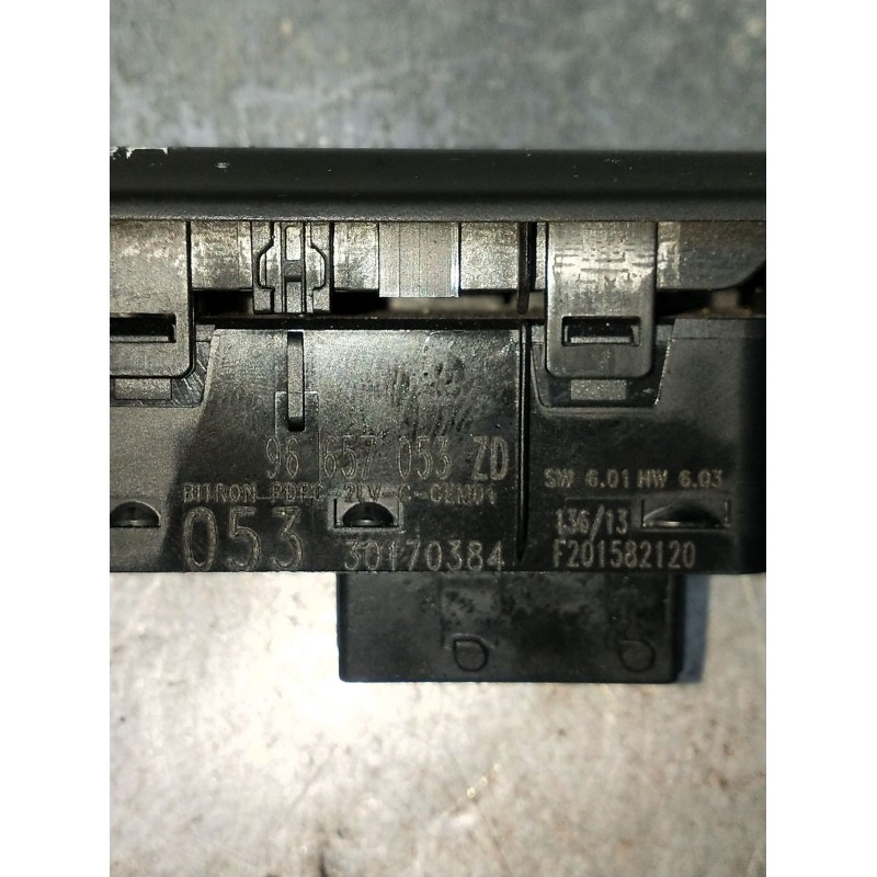 Recambio de mando elevalunas delantero izquierdo para citroën ds4 (nx_) 2.0 hdi / bluehdi 135 referencia OEM IAM 96657053ZD 3017