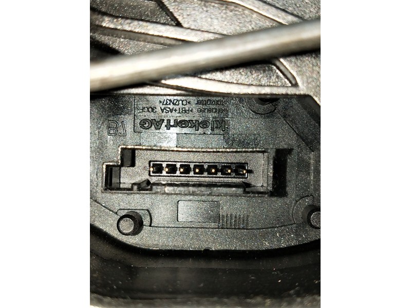 Recambio de motor cierre centralizado delantero derecho para bmw 3 touring (e91) 320 d referencia OEM IAM 7202143 5P 