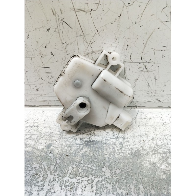 Recambio de motor cierre centralizado porton para mitsubishi montero io i (h6_w, h7_w) 1.8 gdi (h66w, h76w) referencia OEM IAM M