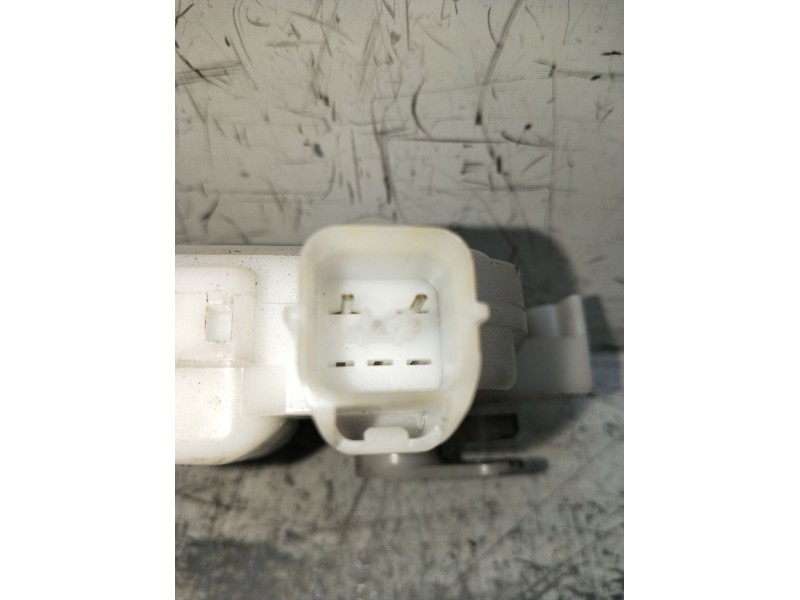 Recambio de motor cierre centralizado porton para mitsubishi montero io i (h6_w, h7_w) 1.8 gdi (h66w, h76w) referencia OEM IAM M