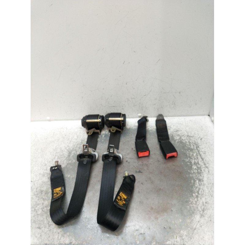 Recambio de juego cinturones trasero para mitsubishi montero io i (h6_w, h7_w) 1.8 gdi (h66w, h76w) referencia OEM IAM  3P 