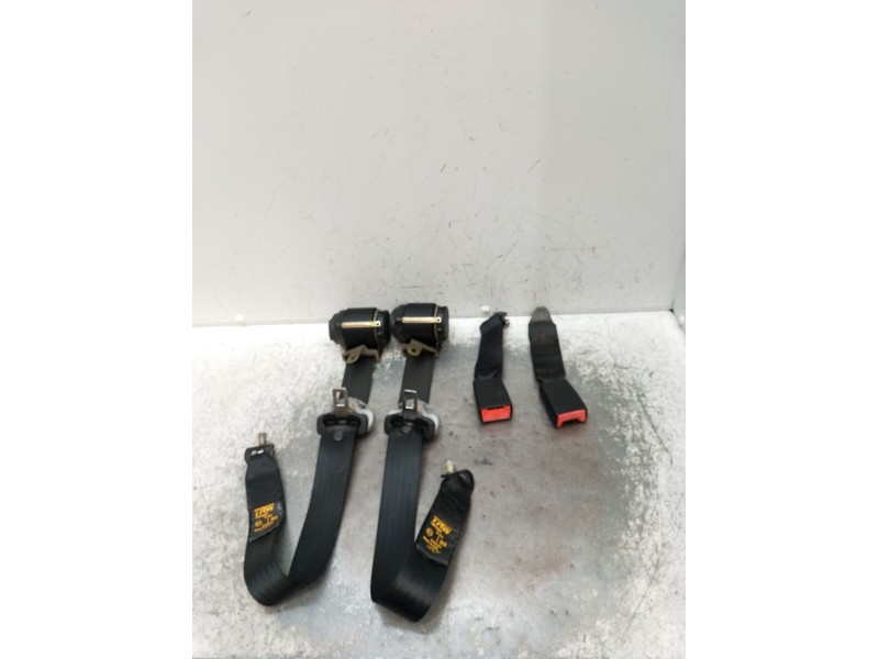 Recambio de juego cinturones trasero para mitsubishi montero io i (h6_w, h7_w) 1.8 gdi (h66w, h76w) referencia OEM IAM  3P 