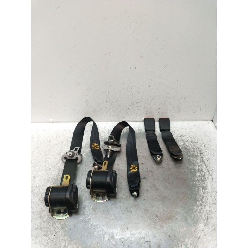 Recambio de juego cinturones trasero para mitsubishi montero io i (h6_w, h7_w) 1.8 gdi (h66w, h76w) referencia OEM IAM  3P 