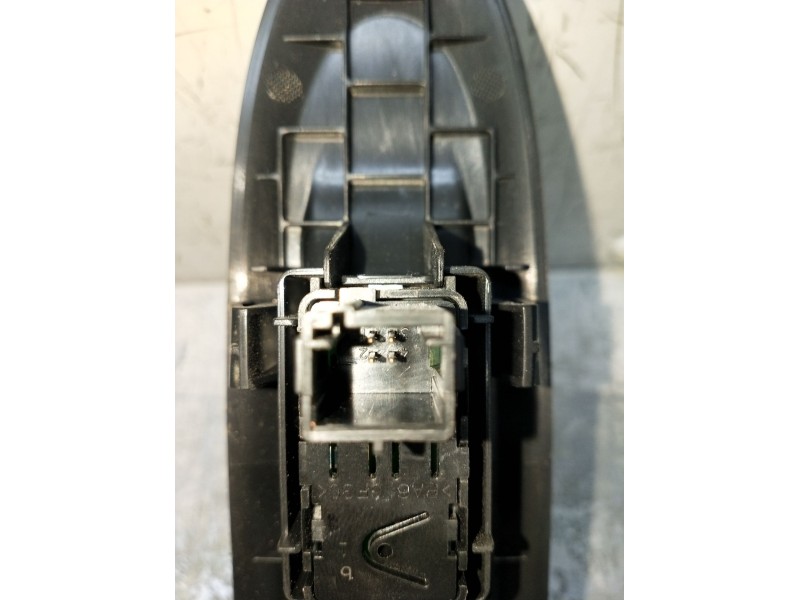 Recambio de mando elevalunas delantero derecho para citroën ds4 (nx_) 2.0 hdi / bluehdi 135 referencia OEM IAM 96657056ZD 529076