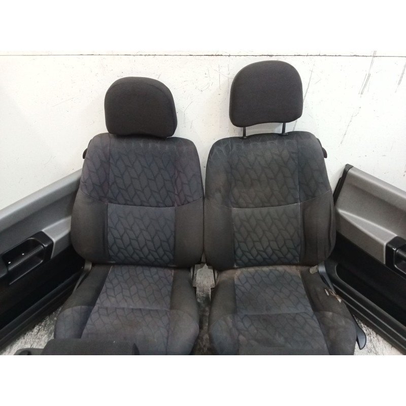 Recambio de juego asientos completo para mitsubishi montero io i (h6_w, h7_w) 1.8 gdi (h66w, h76w) referencia OEM IAM VER FOTOS 