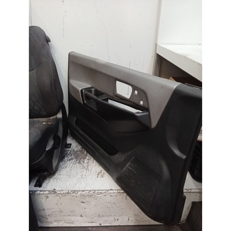 Recambio de juego asientos completo para mitsubishi montero io i (h6_w, h7_w) 1.8 gdi (h66w, h76w) referencia OEM IAM VER FOTOS 