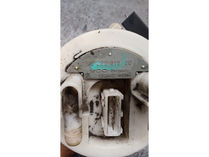 Recambio de bomba combustible para citroën saxo 1.1 x referencia OEM IAM 9626061880  