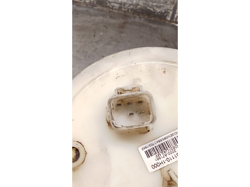 Recambio de bomba combustible para hyundai elantra iii sedán (xd) 1.6 referencia OEM IAM 311101H000  