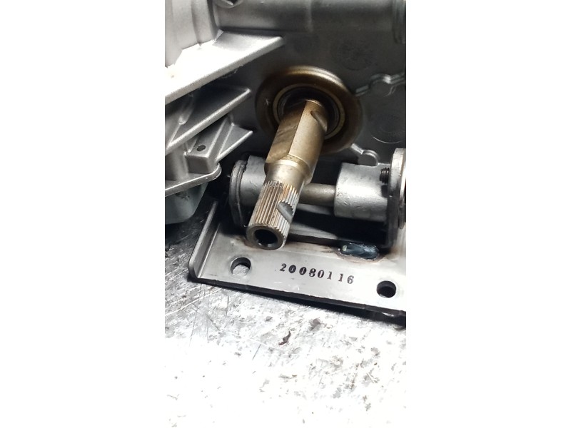 Recambio de columna direccion para hyundai elantra iii sedán (xd) 1.6 referencia OEM IAM 4HED0706 563002H100 