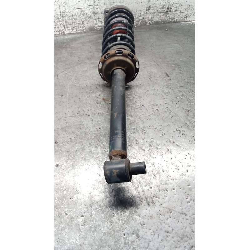 Recambio de amortiguador trasero derecho para audi a4 b5 (8d2) 1.9 tdi referencia OEM IAM 8D5515031  