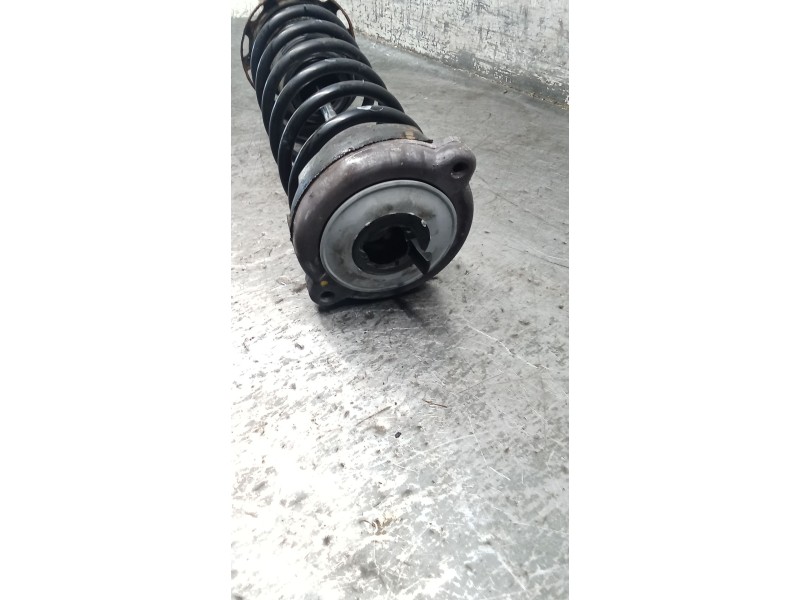 Recambio de amortiguador trasero derecho para audi a4 b5 (8d2) 1.9 tdi referencia OEM IAM 8D5515031  