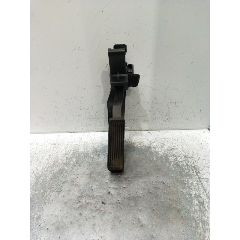 Recambio de potenciometro pedal para mercedes-benz clase c (w203) c 220 cdi (203.006) referencia OEM IAM A2033000104  