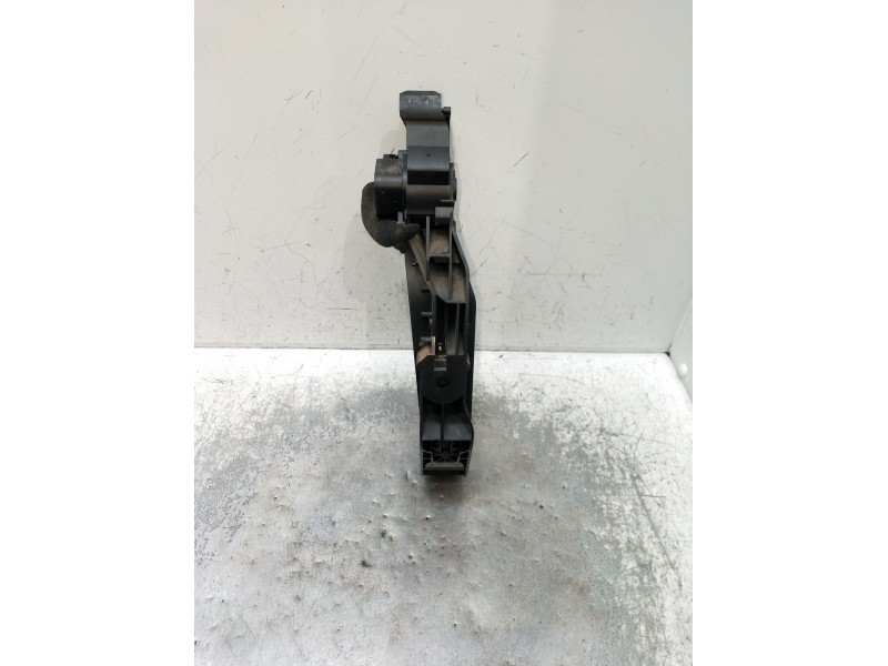Recambio de potenciometro pedal para mercedes-benz clase c (w203) c 220 cdi (203.006) referencia OEM IAM A2033000104  