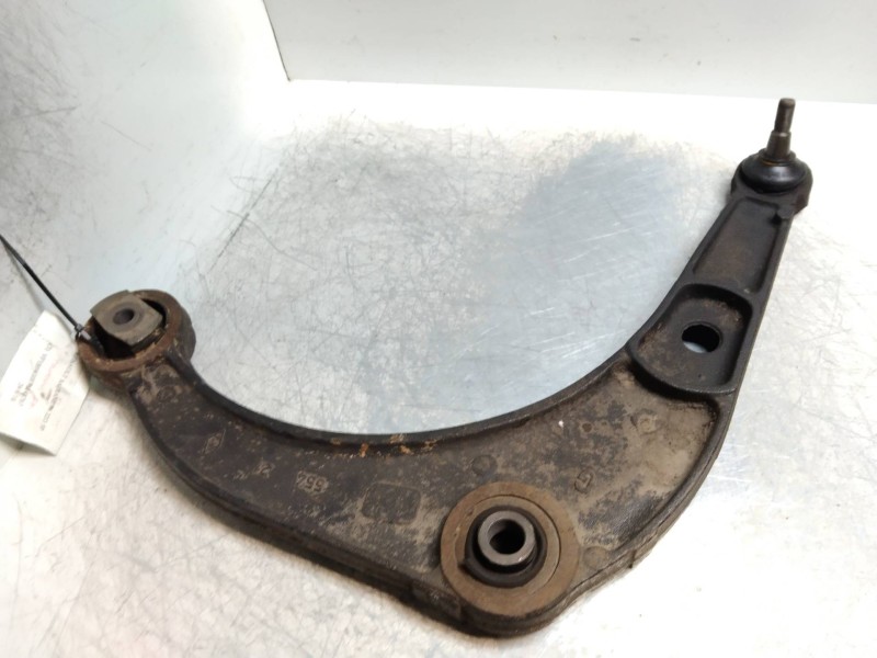 Recambio de brazo suspension inferior delantero izquierdo para renault safrane (b54) 2.2 turbodiesel referencia OEM IAM   