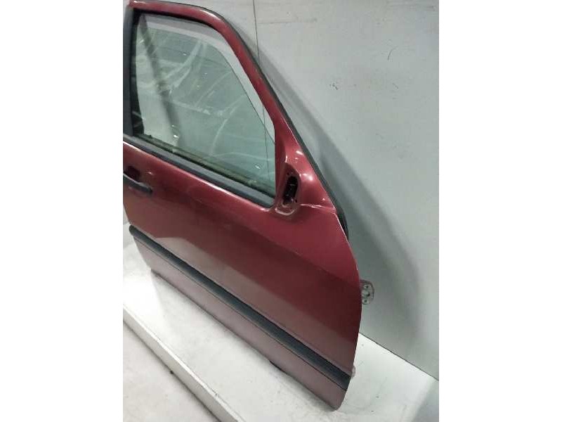 Recambio de puerta delantera derecha para mercedes clase c (w202) berlina 2.2 cat referencia OEM IAM   