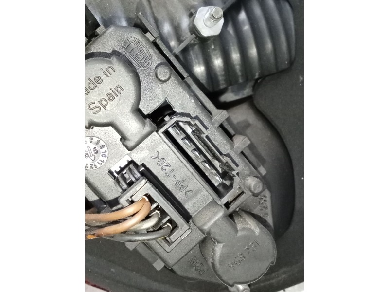 Recambio de piloto trasero central para seat toledo ii (1m2) 1.9 tdi referencia OEM IAM   