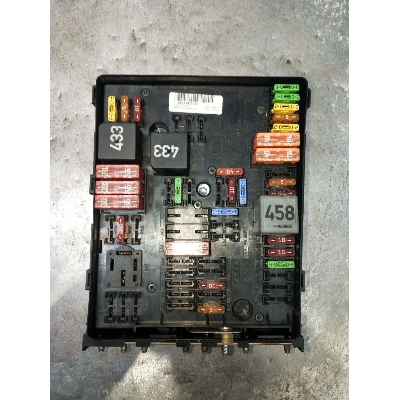 Recambio de caja reles / fusibles para skoda octavia ii (1z3) 1.9 tdi referencia OEM IAM 0521192920E  