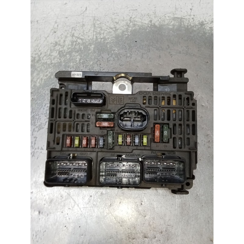 Recambio de caja reles / fusibles para peugeot 407 sw (6e_, 6d_) 2.0 hdi 135 referencia OEM IAM 9656086180 S118983002J 