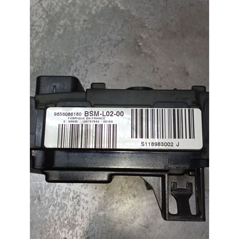 Recambio de caja reles / fusibles para peugeot 407 sw (6e_, 6d_) 2.0 hdi 135 referencia OEM IAM 9656086180 S118983002J 