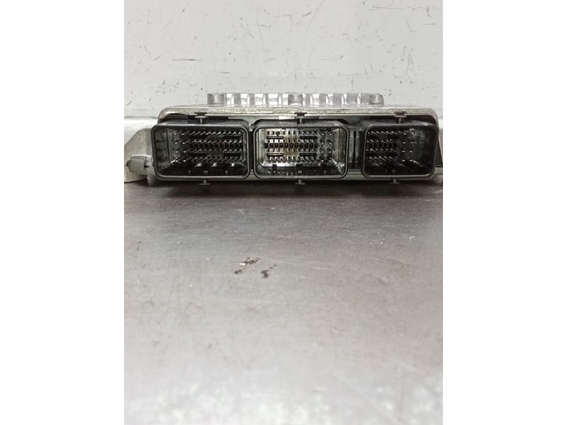 Recambio de centralita motor uce para peugeot 407 sw (6e_, 6d_) 2.0 hdi 135 referencia OEM IAM SW9660780780 5WS40261BT HW9660780